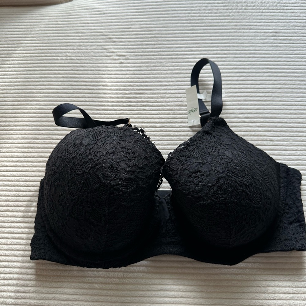 Elegant Black Lace Bra